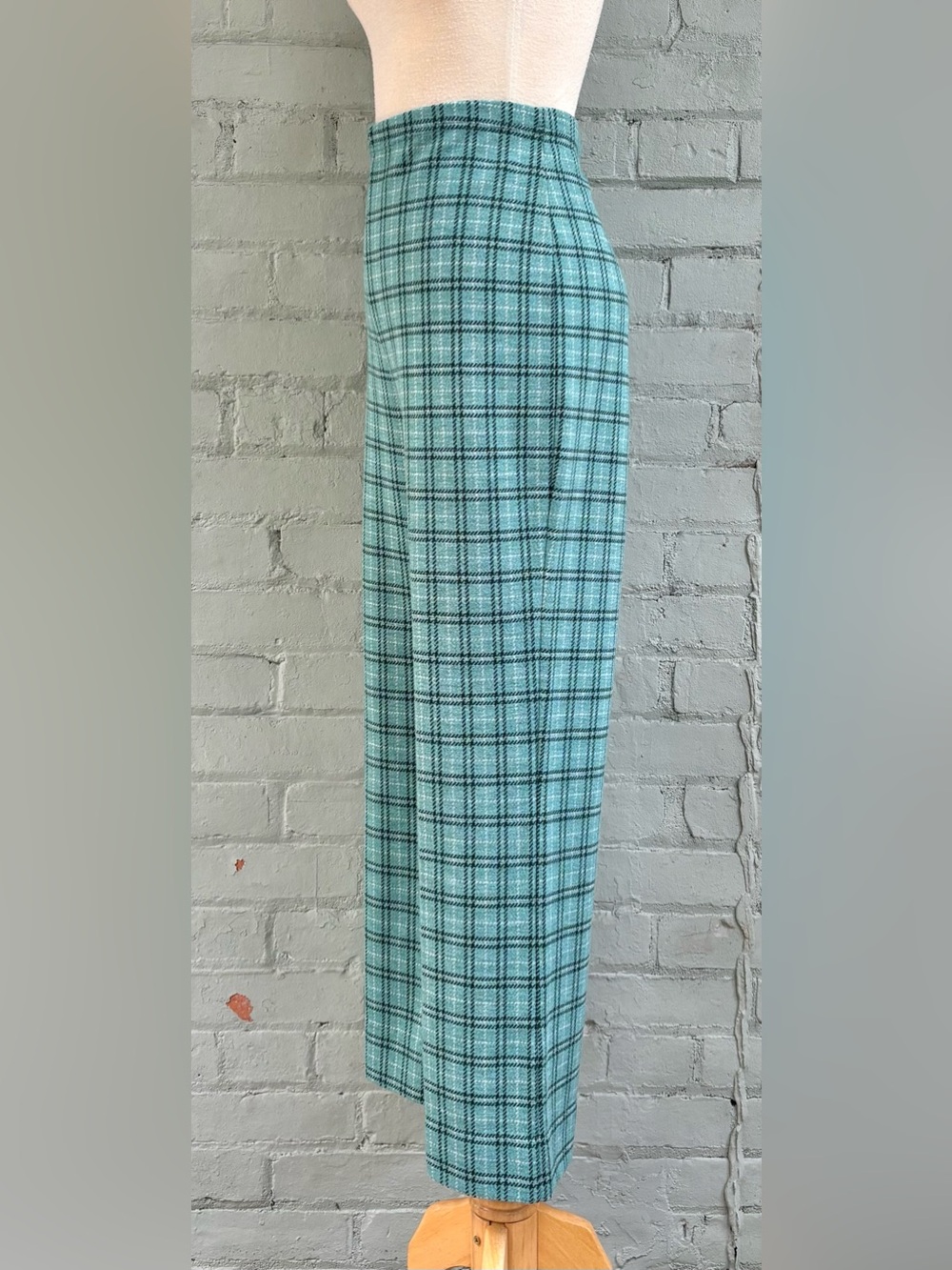 Vintage 1970s Green Plaid High-Waist Wide-Leg Pants - Picture 6 of 12